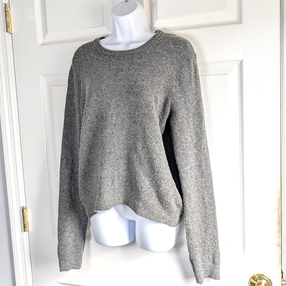 H&M Charcoal Heather Gray Wool Blend Cropped Crewneck Knit Sweater Size Medium